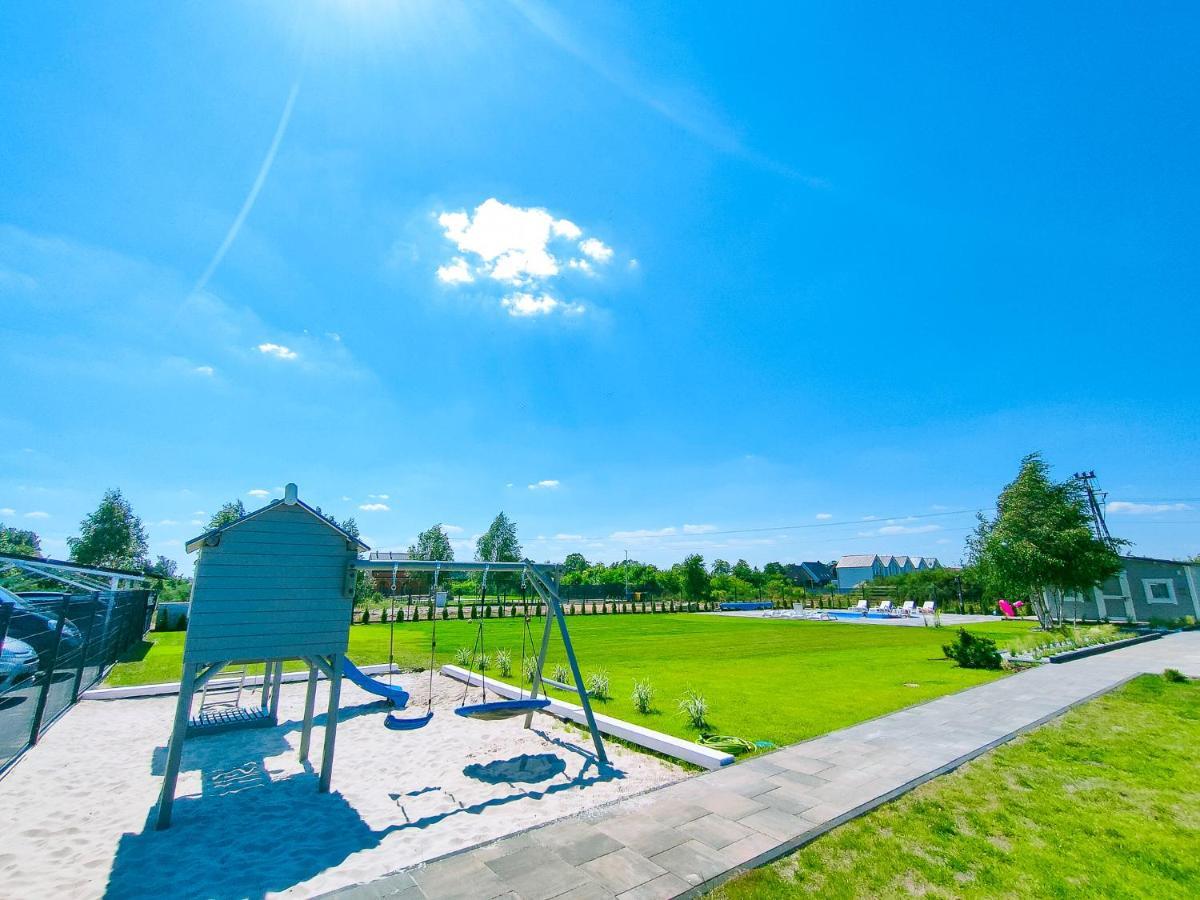 Slonce I Woda Domki Caloroczne, Klimatyzacja, Podgrzewany Basen, Bezplatny Parking Łeba Kültér fotó